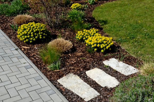 Garden Mulch Installation in Sanford