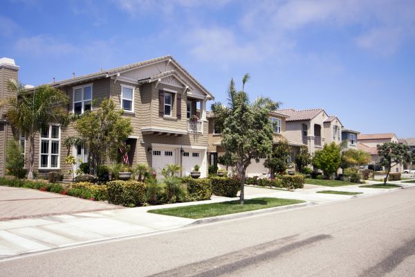 Neighborhood Landscaping in Sanford